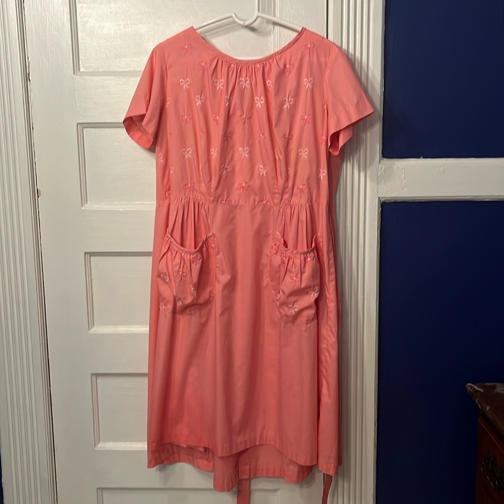 Totally adorable vintage pink wrap dress